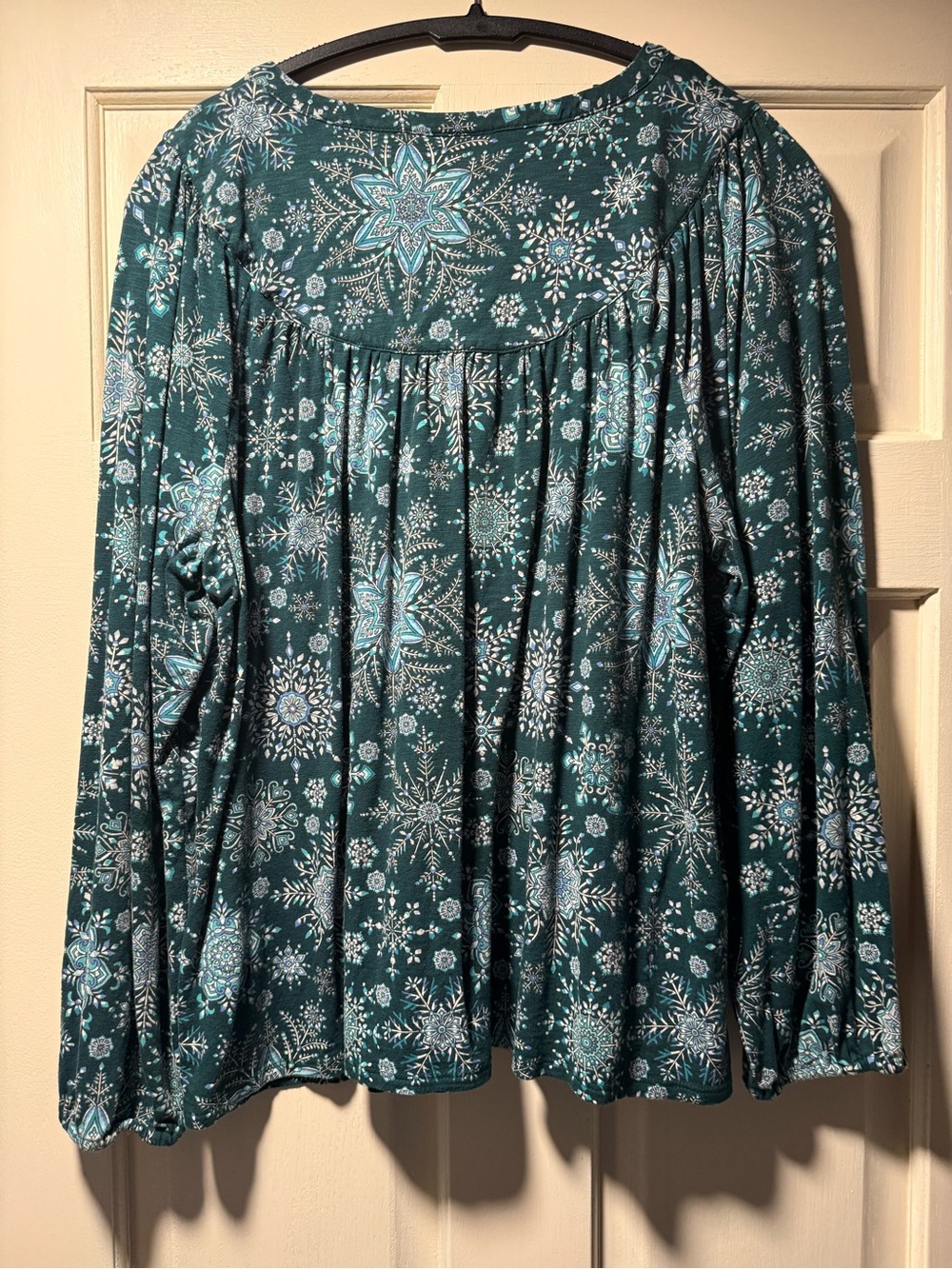 J. Jill Women’s Large Teal Snowflake Print Long Sleeve Boho Top - Picture 2 of 5